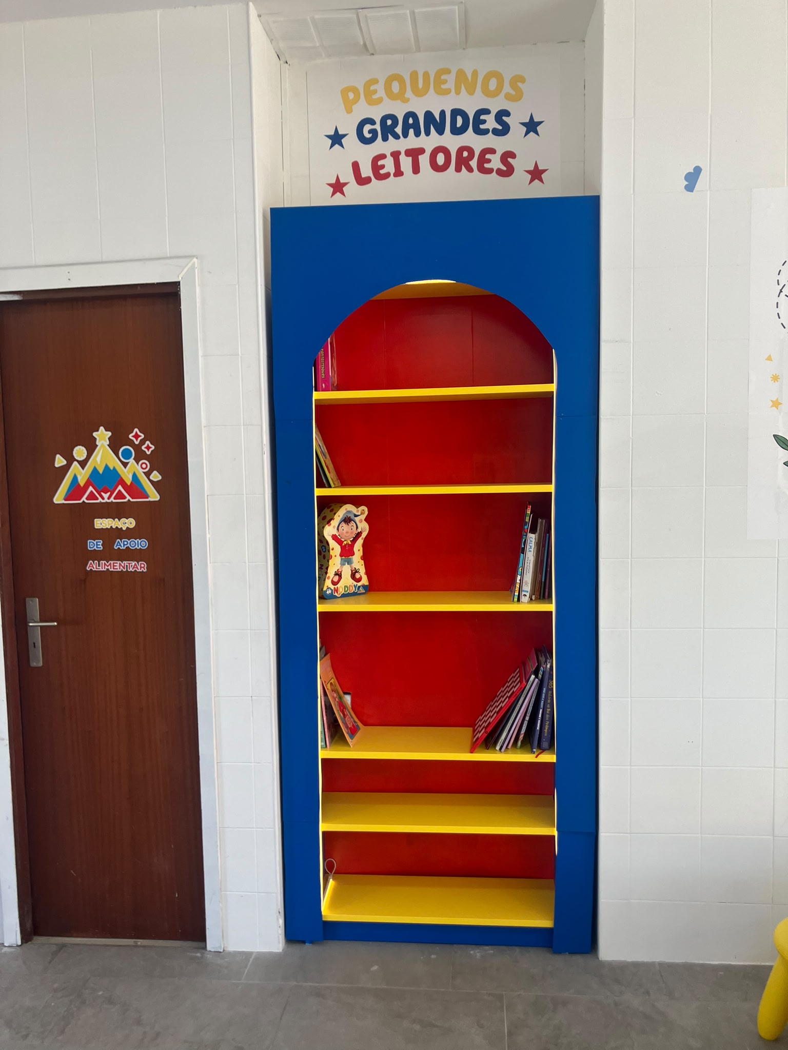 Espaço com livros em Lamego